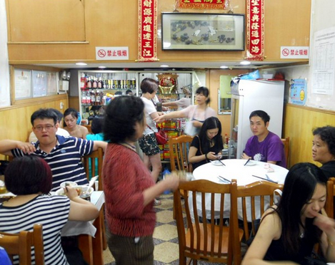 【借鑒】看笨老板如何將餐廳做火又做死！