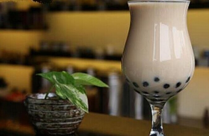 在有咖啡傳統(tǒng)的美國(guó)，奶茶能站穩(wěn)腳嗎？|餐飲界
