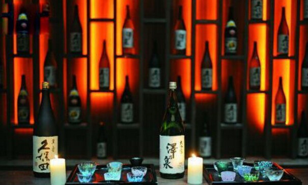 不止食物和鮮花，這份酒單與情人節(jié)更配喔|餐飲界