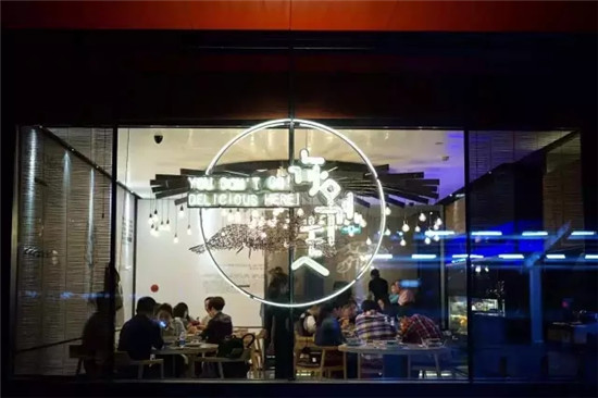 外婆家旗下“你別走”制全蝦宴，吳國平還想做什么？|餐飲界
