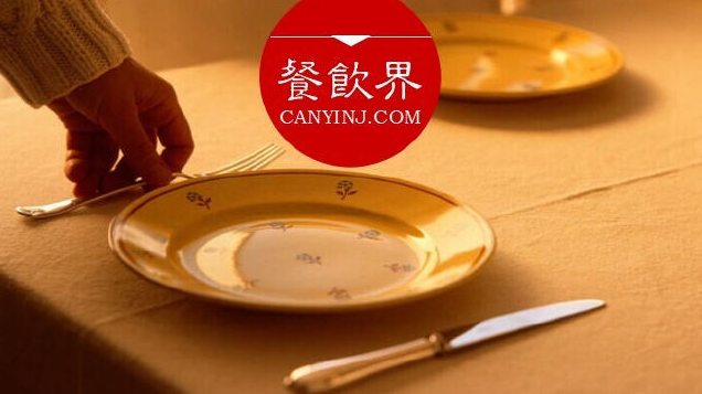 日本咖啡館馬失前蹄，原因竟是品牌升級？#周末一參#