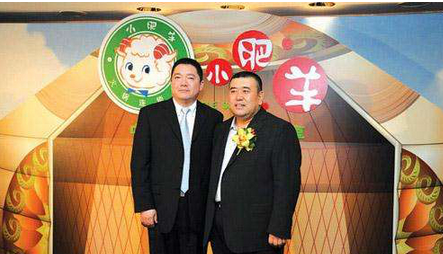 他17歲發(fā)家，靠一張秘方狂賺數(shù)十億，看一代餐飲帝國(guó)興衰史|餐飲界