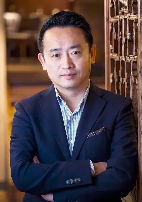 他在海外開創(chuàng)中餐米其林先河，如今要回國打造精致餐飲帝國！