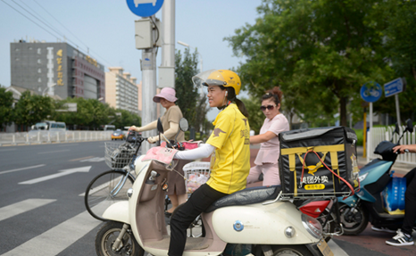 90后外賣小妹：我為什么選擇送外賣？