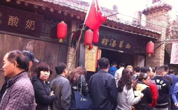 袁家村餐飲日營業(yè)額200萬，為什么別人一模仿就死翹翹？