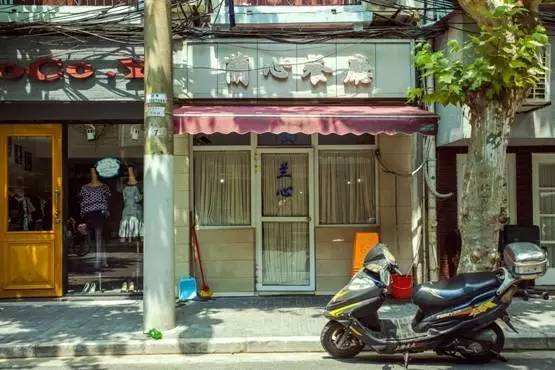 不讓“米其林”小店曇花一現(xiàn)！上海推進(jìn)小餐飲“標(biāo)準(zhǔn)化管理”|餐飲界