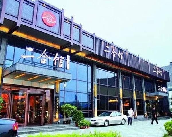強(qiáng)悍的餐飲業(yè)“師徒制”：看看海底撈、喜家德們?nèi)绾芜M(jìn)行人才“傳幫帶”！
