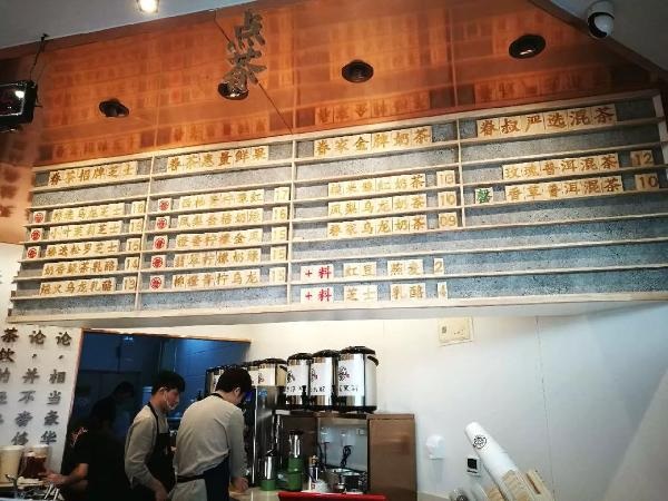 “嚴選菜單”成流行：它僅憑15款產品，8個月開火6家新店