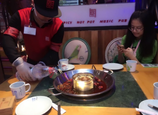 吃膩了火鍋，想換換口味?麻辣美味的水煮肉片食譜送給你