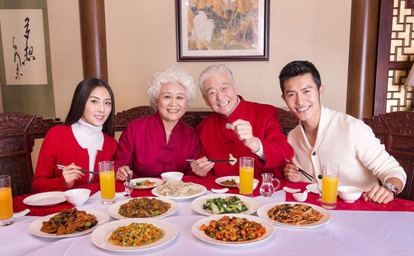 年夜飯變成了“年夜煩”，你怎么看？