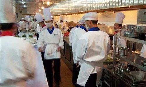 餐廳越做活動生意越?jīng)]起色？這些營銷其實(shí)都是在“自嗨”