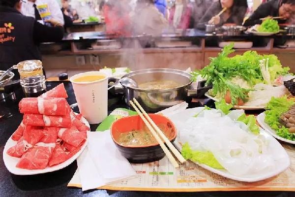 ?呷哺呷哺“食品CEO”涉嫌嚴(yán)重違紀(jì)，被勸退！