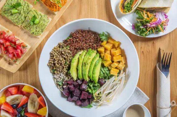 成都餐飲業(yè)刮起輕食風(fēng) 下一個風(fēng)口？