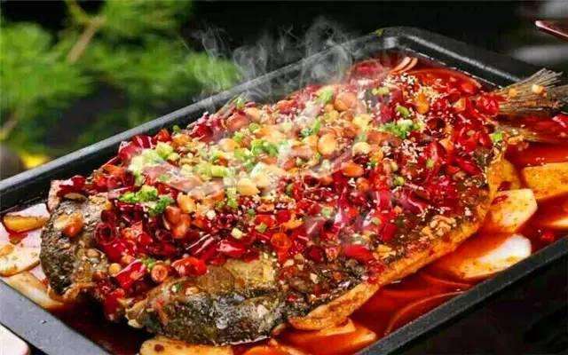 縱有萬(wàn)般風(fēng)情，不及同桌的蛙烤魚(yú)銷魂