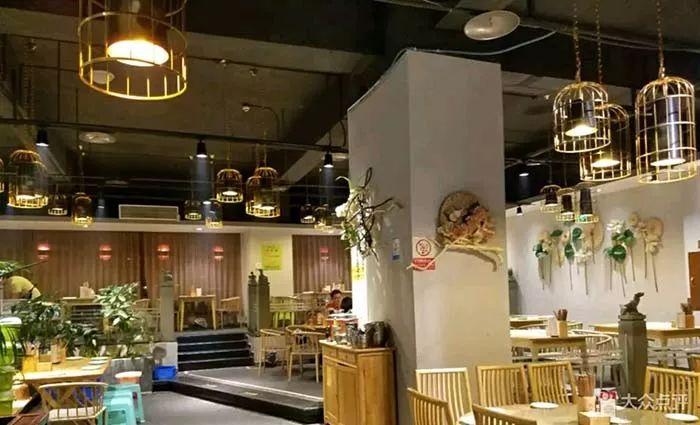一年關(guān)店4萬(wàn)家，萬(wàn)人迷的川菜怎么就成了萬(wàn)人敵？