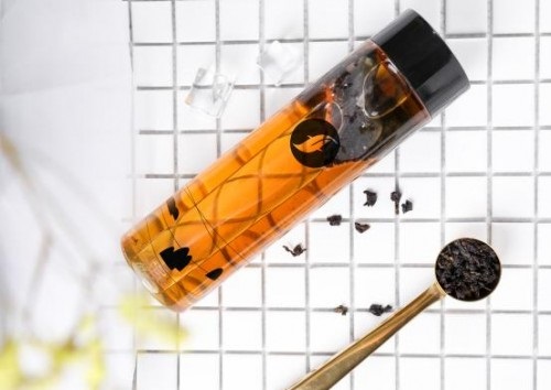 一夫茶網(wǎng)紅文藝短句被刷屏，引領(lǐng)新茶飲“文藝風(fēng)”