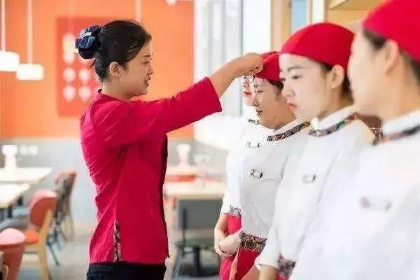餐飲店長帶隊(duì)伍9步走，員工個(gè)個(gè)都干勁兒十足！|餐飲界