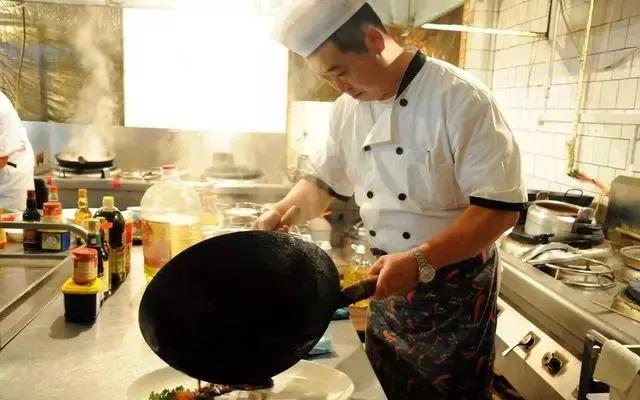 開餐廳四個(gè)數(shù)據(jù)定生死，不會算你就永遠(yuǎn)做不大！