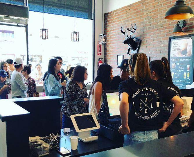 如何靠一款黑糖奶茶，5年開出200家直營店？