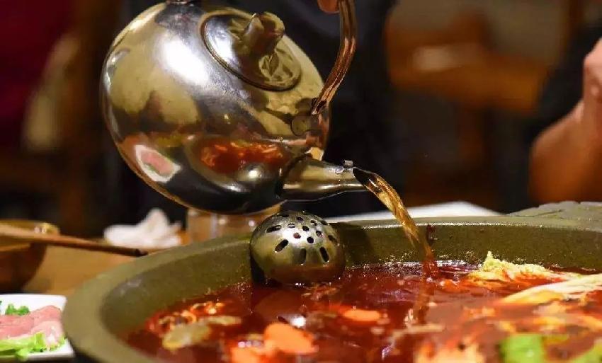 茶飲，火鍋店不可或缺的“主菜”