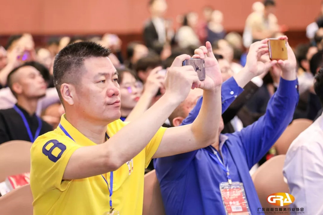 第四屆中國餐飲業(yè)商業(yè)模式論壇圓滿落幕，600位餐飲精英齊聚探討新時期、新餐飲、新模式