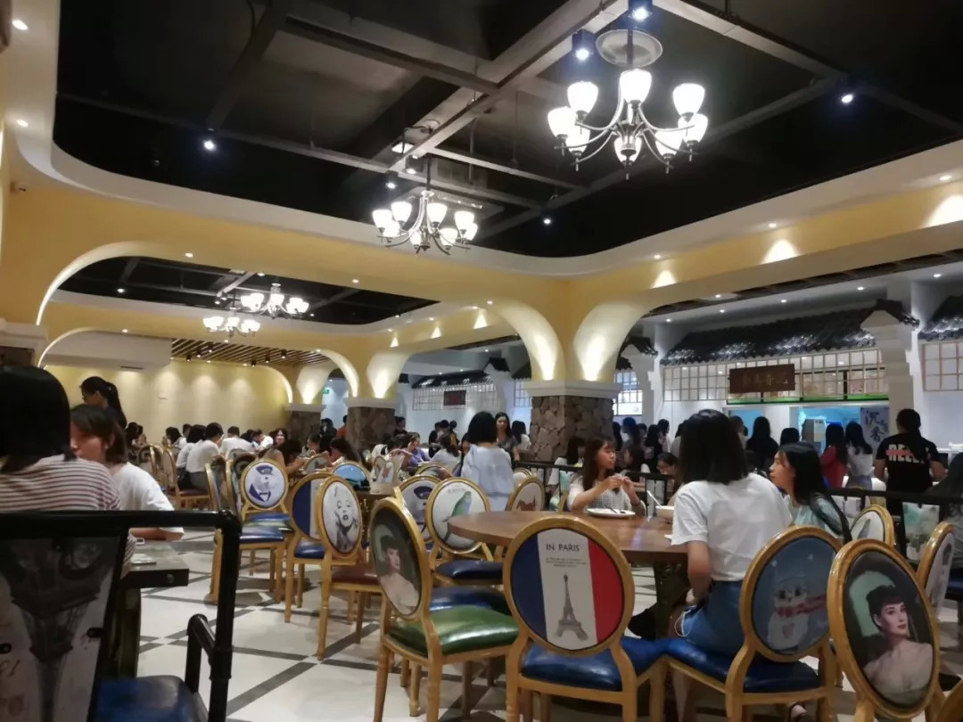 餐廳沒人氣，別再訓(xùn)斥廚師和服務(wù)員了，很可能是你不會“裝”！ | 創(chuàng)業(yè)筆記