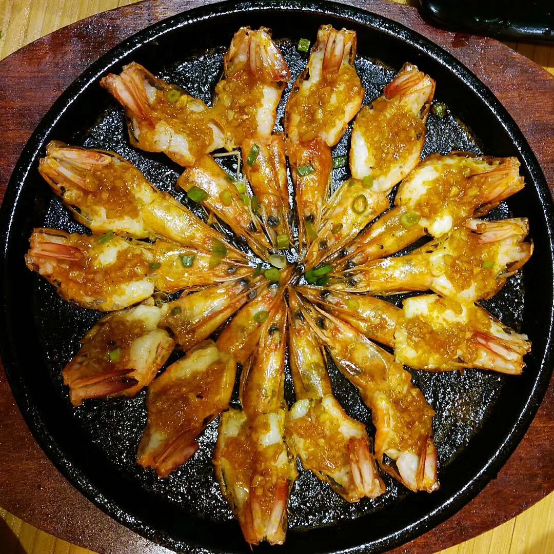 餐飲大事件219期|星巴克中國(guó)試水15元早餐、茶顏悅色將在深圳開快閃店、店員因癡迷網(wǎng)絡(luò)賭博，竟綁架老板娘索要300萬|餐飲界