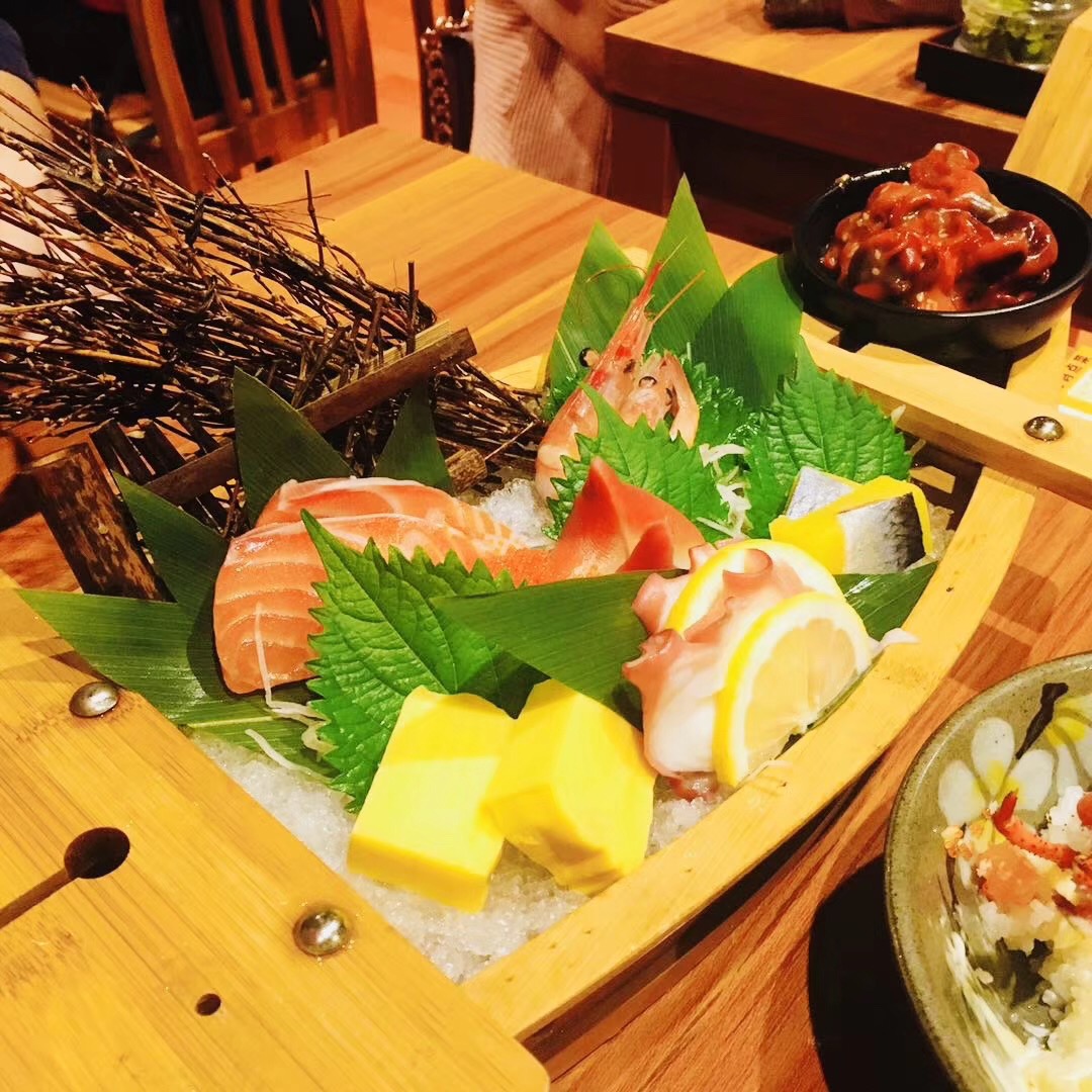 餐飲大事件220期 |瑞幸咖啡重新放開加盟、阿里巴巴本地生活全資收購(gòu)美味不用等、Angelababy官宣成都開火鍋店|餐飲界