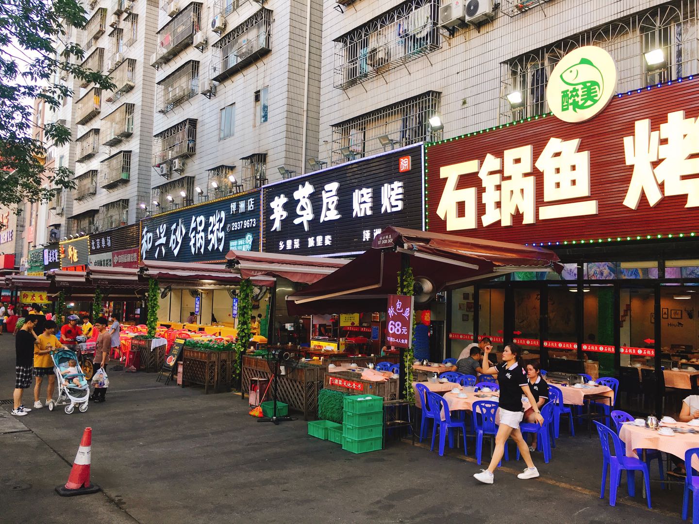 “成癮型”餐飲，正在收割一代年輕人?