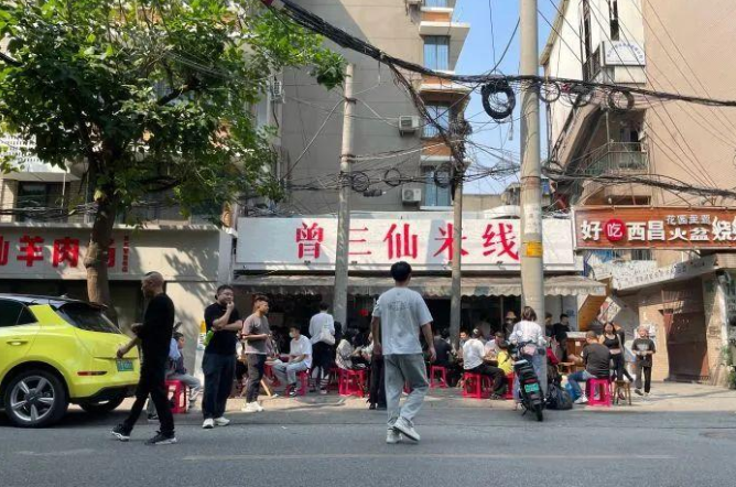 日營(yíng)業(yè)額2萬(wàn)的米線店，有哪些過(guò)人之處？|餐飲界