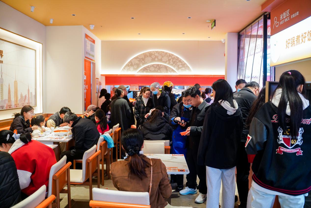 餐飲下沉新樣本：魚你在一起如何用品質(zhì)快餐在縣域市場(chǎng)扎好根|餐飲界